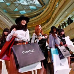 Mua hàng zara, chanel, buberrry, nike, adidas như nào ? Mua hàng zara, chanel, buberrry, nike, adidas như nào ?