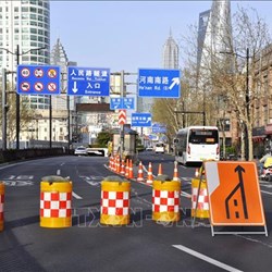 Vận chuyển hàng hóa Trung Việt bị ảnh hưởng nghiêm trọng do chính sách Zero Covid của Trung Quốc Vận chuyển hàng hóa Trung Việt bị ảnh hưởng nghiêm trọng do chính sách Zero Covid của Trung Quốc