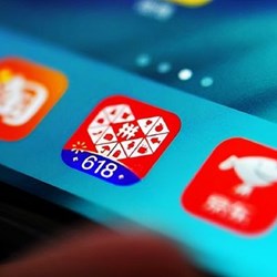 Khi Taobao tôn thờ Pinduoduo như một người thầy Khi Taobao tôn thờ Pinduoduo như một người thầy